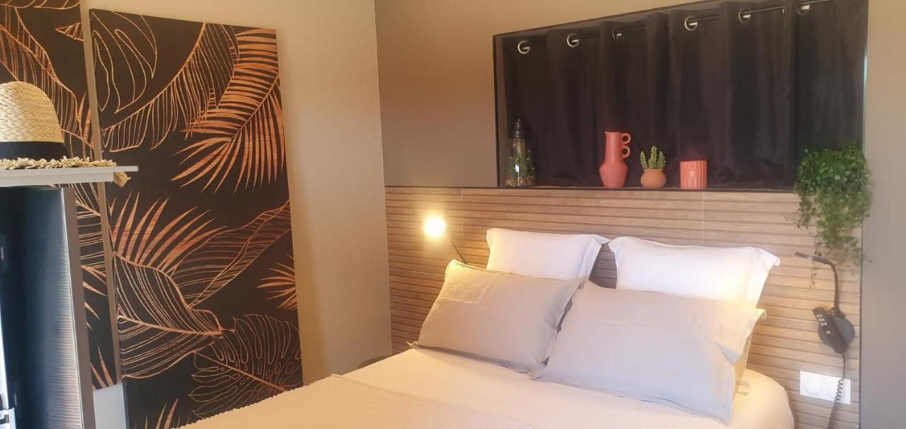 Bed and Breakfast Les Bonbonnettes Le Cailar Exterior foto